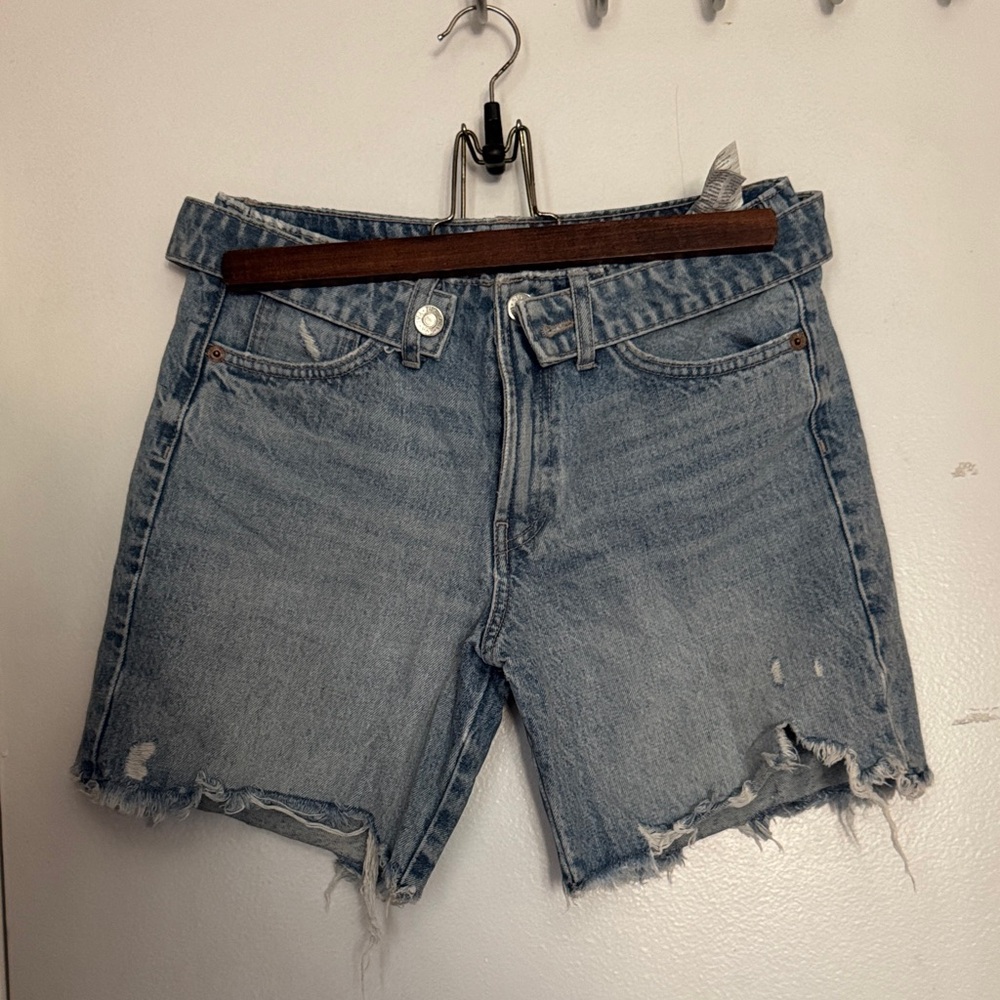 Zara Distressed Classic Blue Denim Women Shorts
